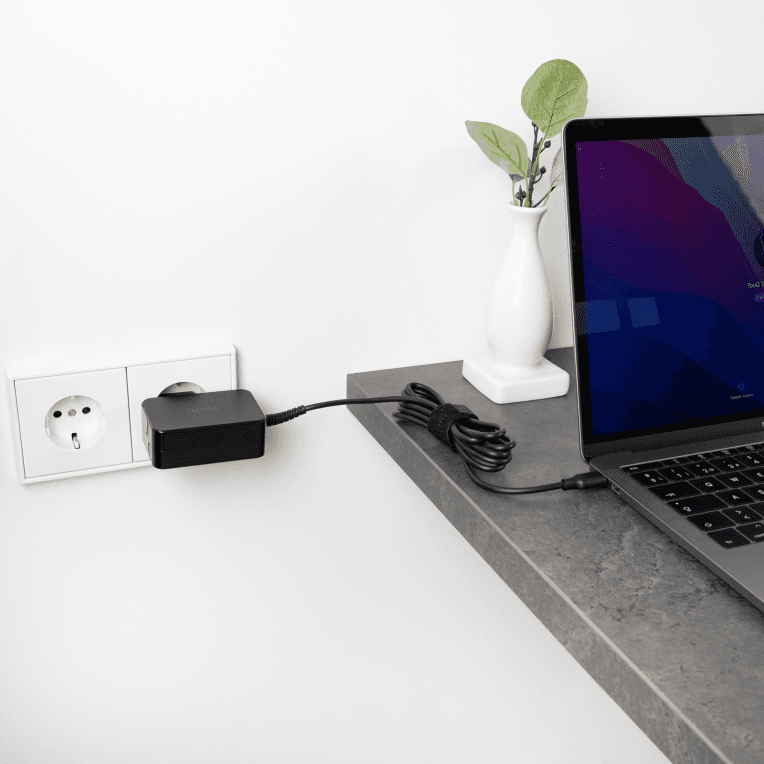 Cargador Tooq Portatil Gan USB-C PD 45W Negro miniatura 4