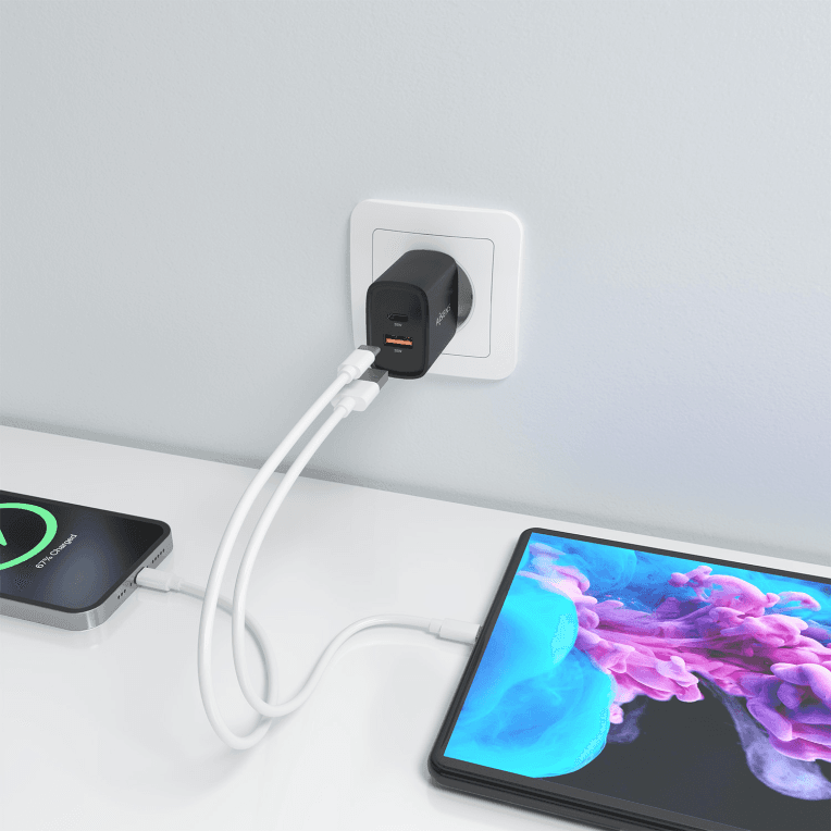 Cargador Aisens Gan 30W 1xUsb-C Pd3.0 Qc4.0 1xUsb-A Qc3.0 Negro 4 — imagen 1